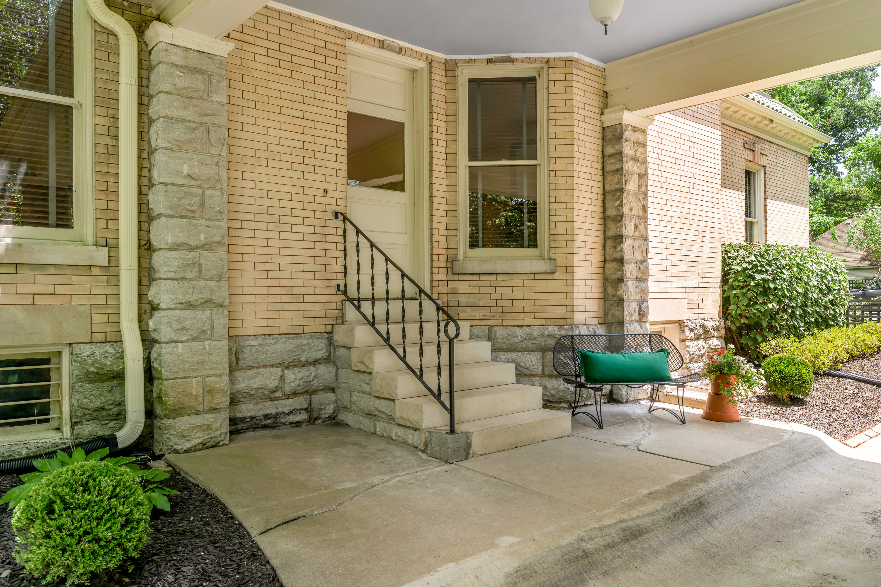  262 S Ashland Avenue - 物件實景