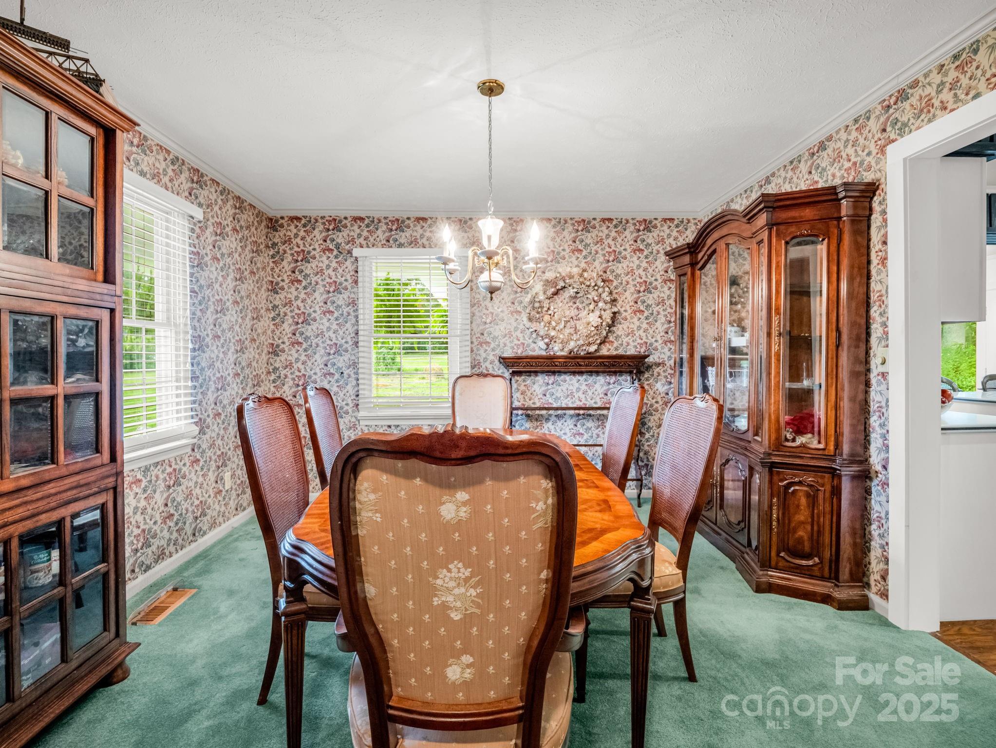 Hendersonville, North Carolina, 28791, United States, 4 Bedrooms Bedrooms, ,3 BathroomsBathrooms,Residential,For Sale,1973922