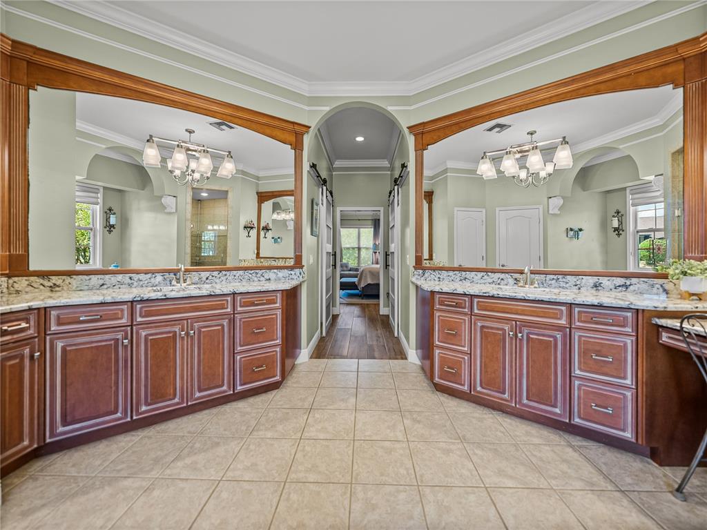 Winter Haven, Florida, 33884, United States, 4 Bedrooms Bedrooms, ,4 BathroomsBathrooms,Residential,For Sale,1934531