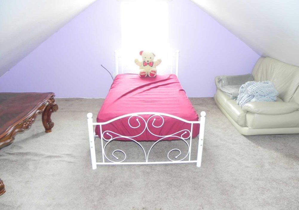 Maywood, New Jersey, 07607, United States, 4 Bedrooms Bedrooms, ,2 BathroomsBathrooms,Residential,For Sale,1872132