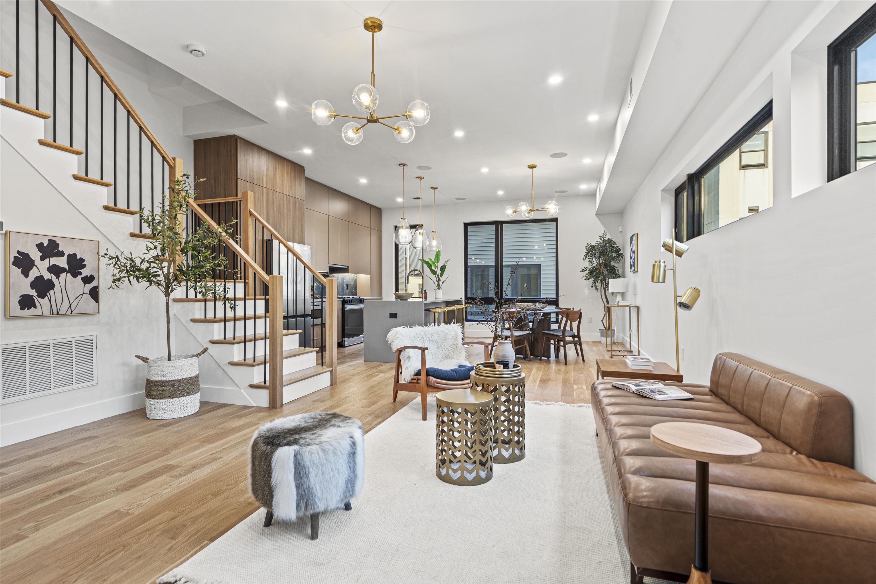 Jersey City, New Jersey, 07307, United States, 3 Bedrooms Bedrooms, ,3 BathroomsBathrooms,Residential,For Sale,2001766