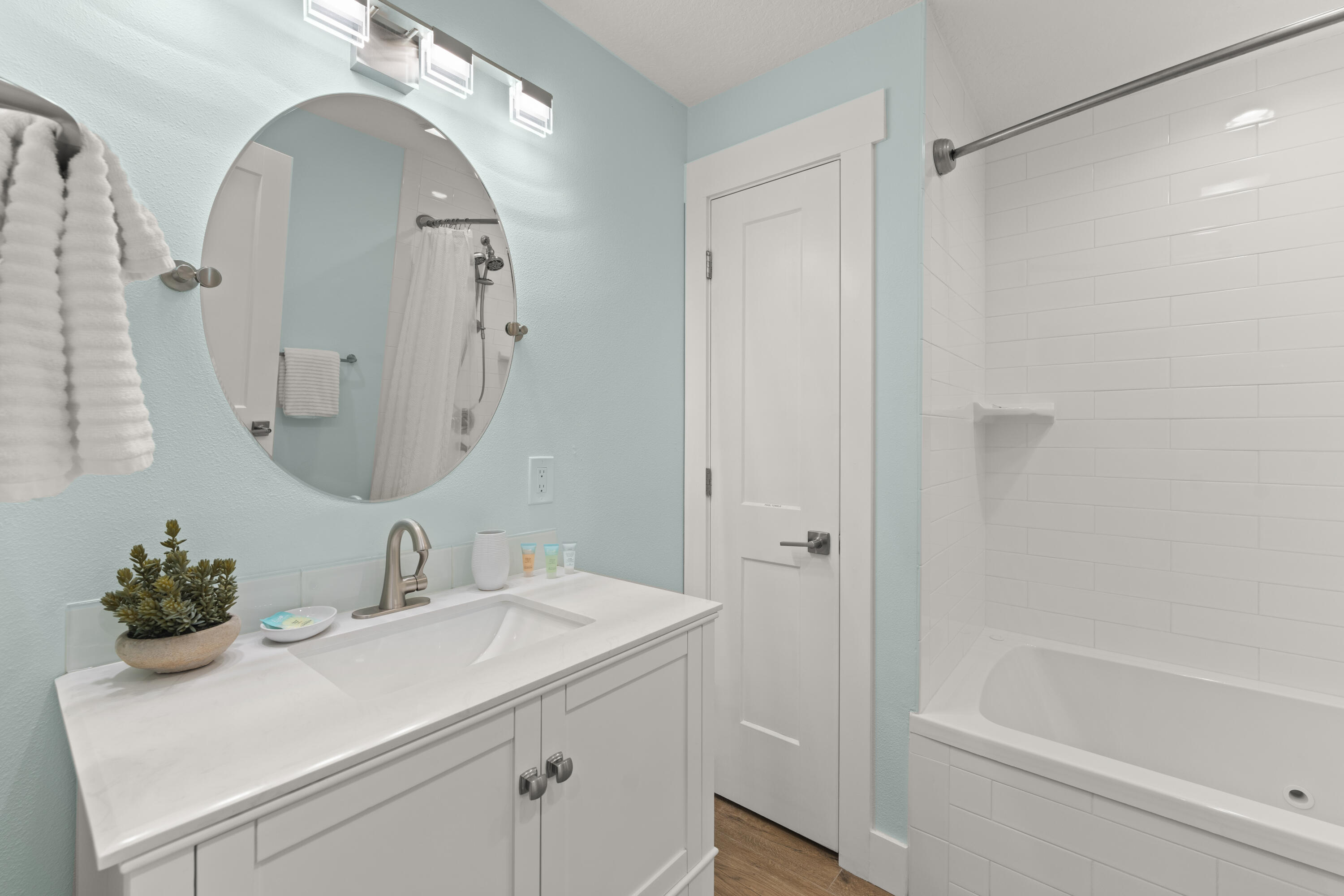 Cocoa Beach, Florida, 32931, United States, 4 Bedrooms Bedrooms, ,2 BathroomsBathrooms,Residential,For Sale,1981762