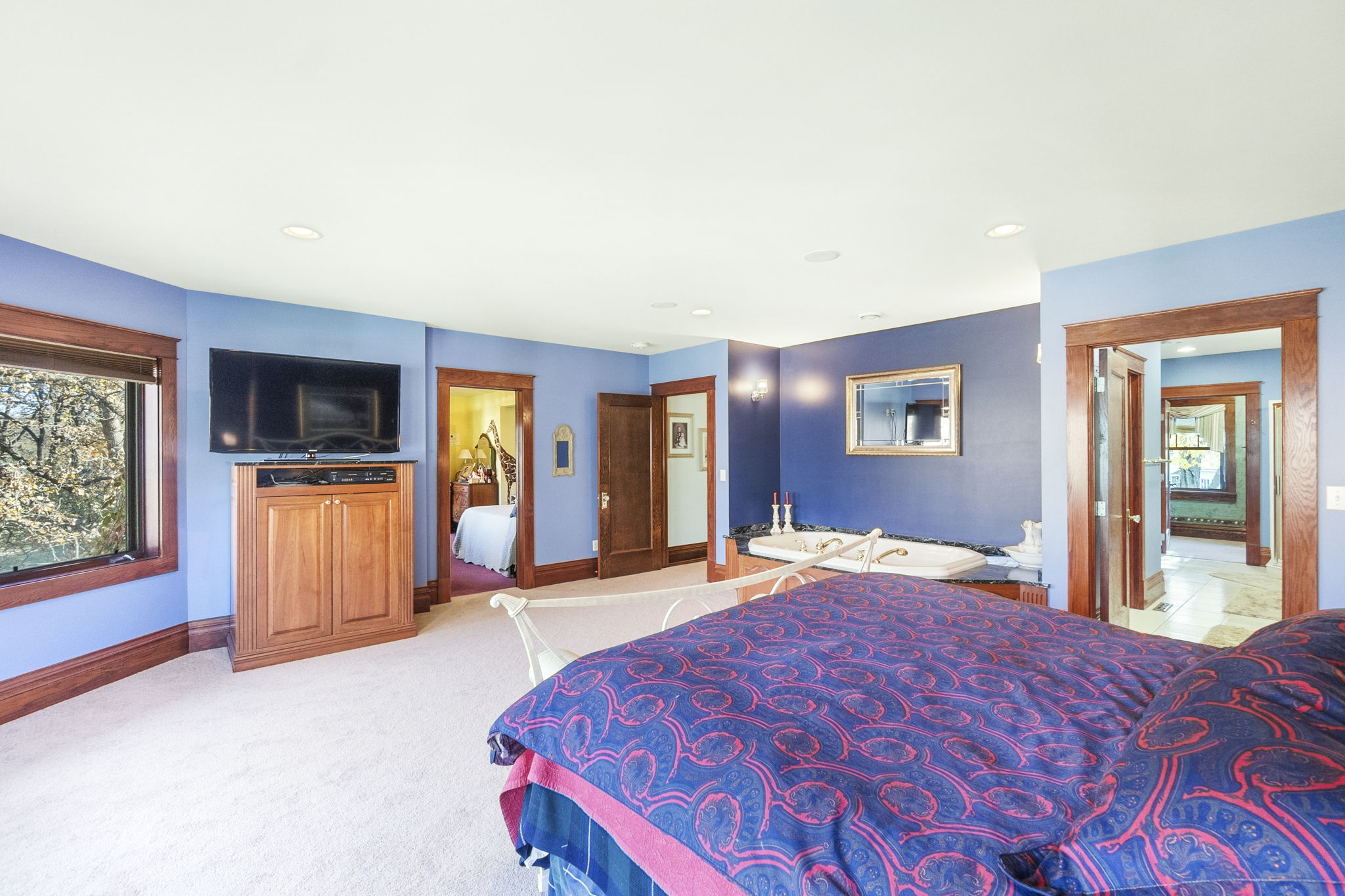 Mason City, Iowa, 50401, United States, 5 Bedrooms Bedrooms, ,3 BathroomsBathrooms,Residential,For Sale,1974101