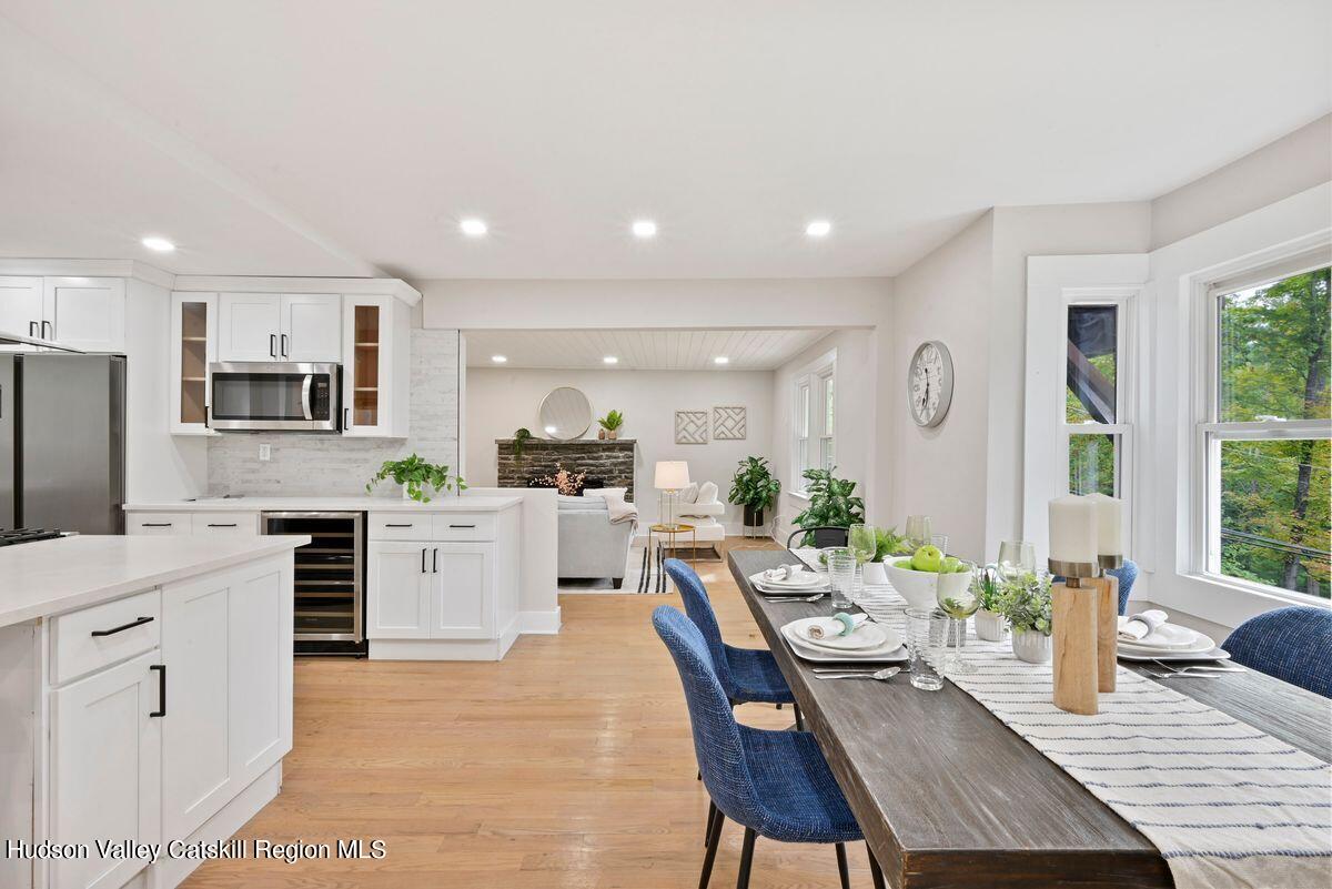 Woodstock, New York, 12498, United States, 4 Bedrooms Bedrooms, ,3 BathroomsBathrooms,Residential,For Sale,1991084