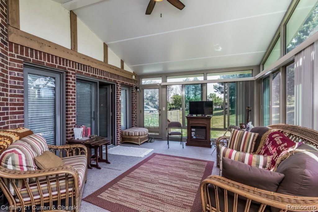 Farmington Hills, Michigan, 48331, United States, 6 Bedrooms Bedrooms, ,7 BathroomsBathrooms,Residential,For Sale,1914340