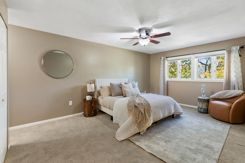 Peabody, Massachusetts, 01940, United States, 2 Bedrooms Bedrooms, ,3 BathroomsBathrooms,Residential,For Sale,1989957