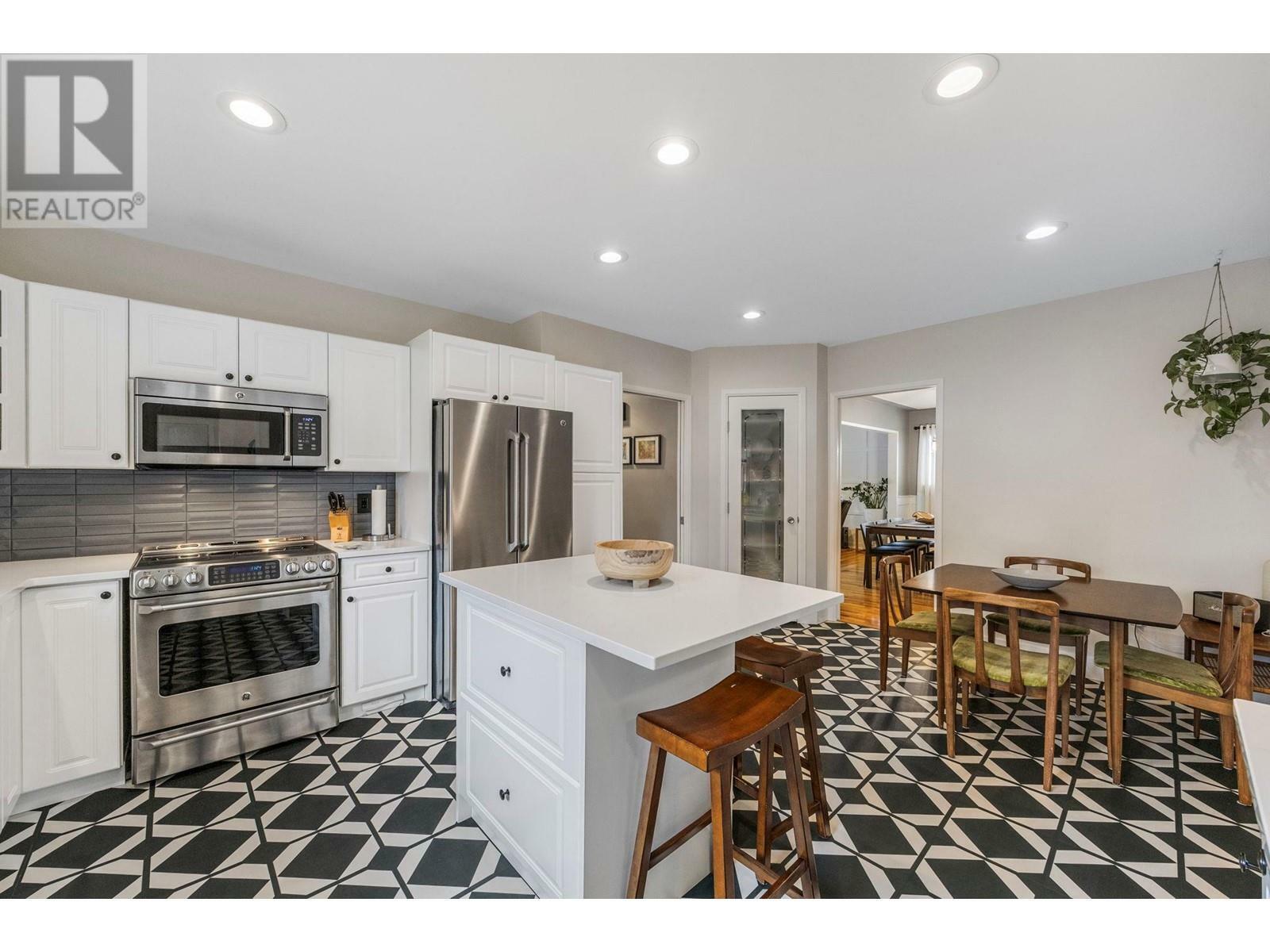 KELOWNA, British Columbia, V1Y 6A2, CA, 4 Bedrooms Bedrooms, ,3 BathroomsBathrooms,Residential,For Sale,1838696