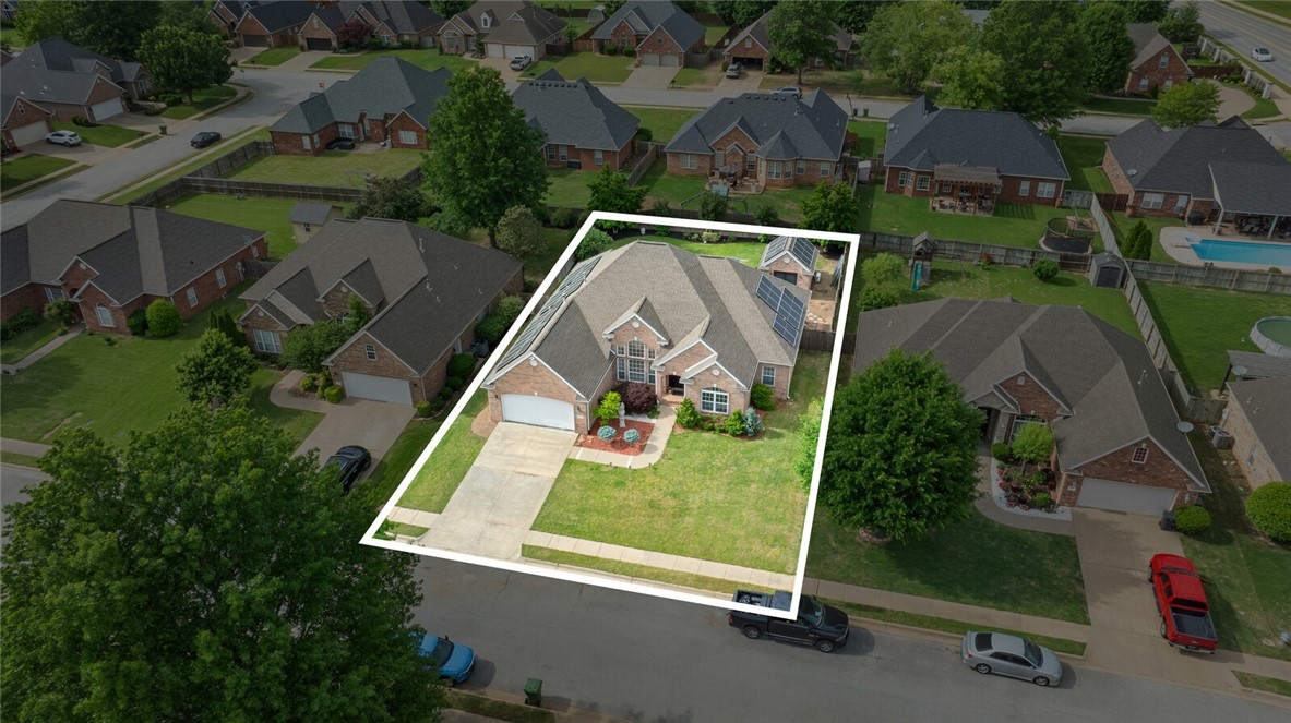 Rogers, Arkansas, 72758, United States, 4 Bedrooms Bedrooms, ,3 BathroomsBathrooms,Residential,For Sale,1821426