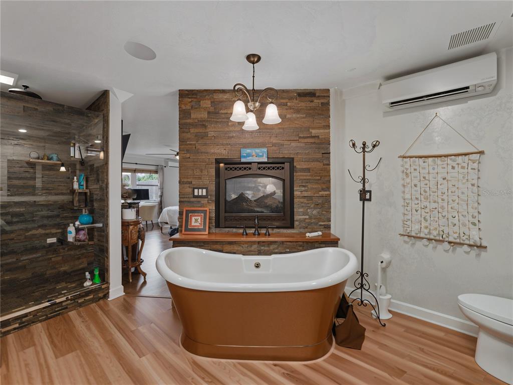 Gulfport, Florida, 33707, United States, 3 Bedrooms Bedrooms, ,3 BathroomsBathrooms,Residential,For Sale,1846647
