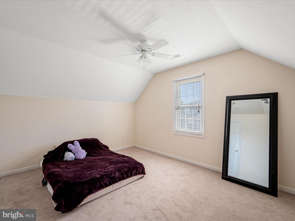 Stephens City, Virginia, 22655, United States, 4 Bedrooms Bedrooms, ,4 BathroomsBathrooms,Residential,For Sale,1905716