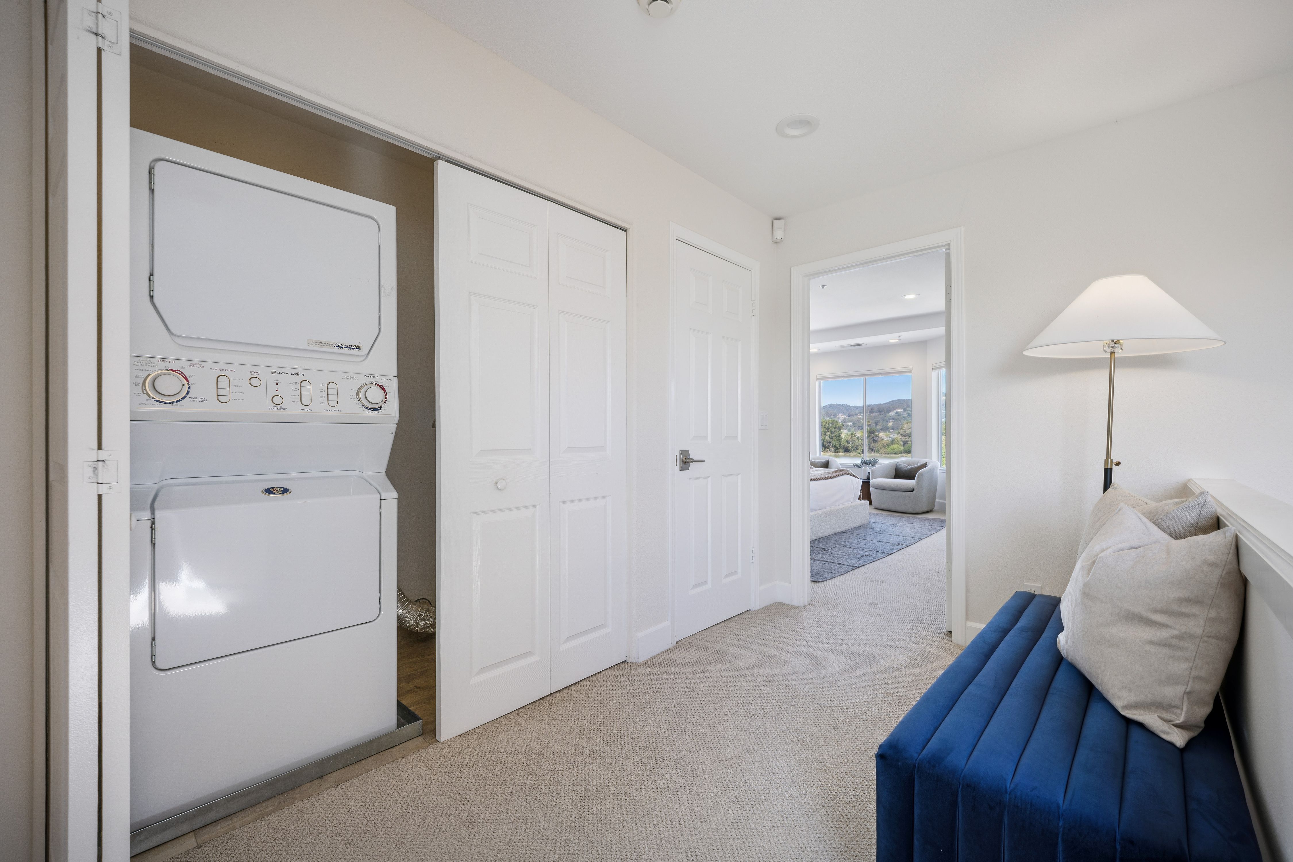  Sunny Waterfront Baypoint Lagoon Home - 物件實景