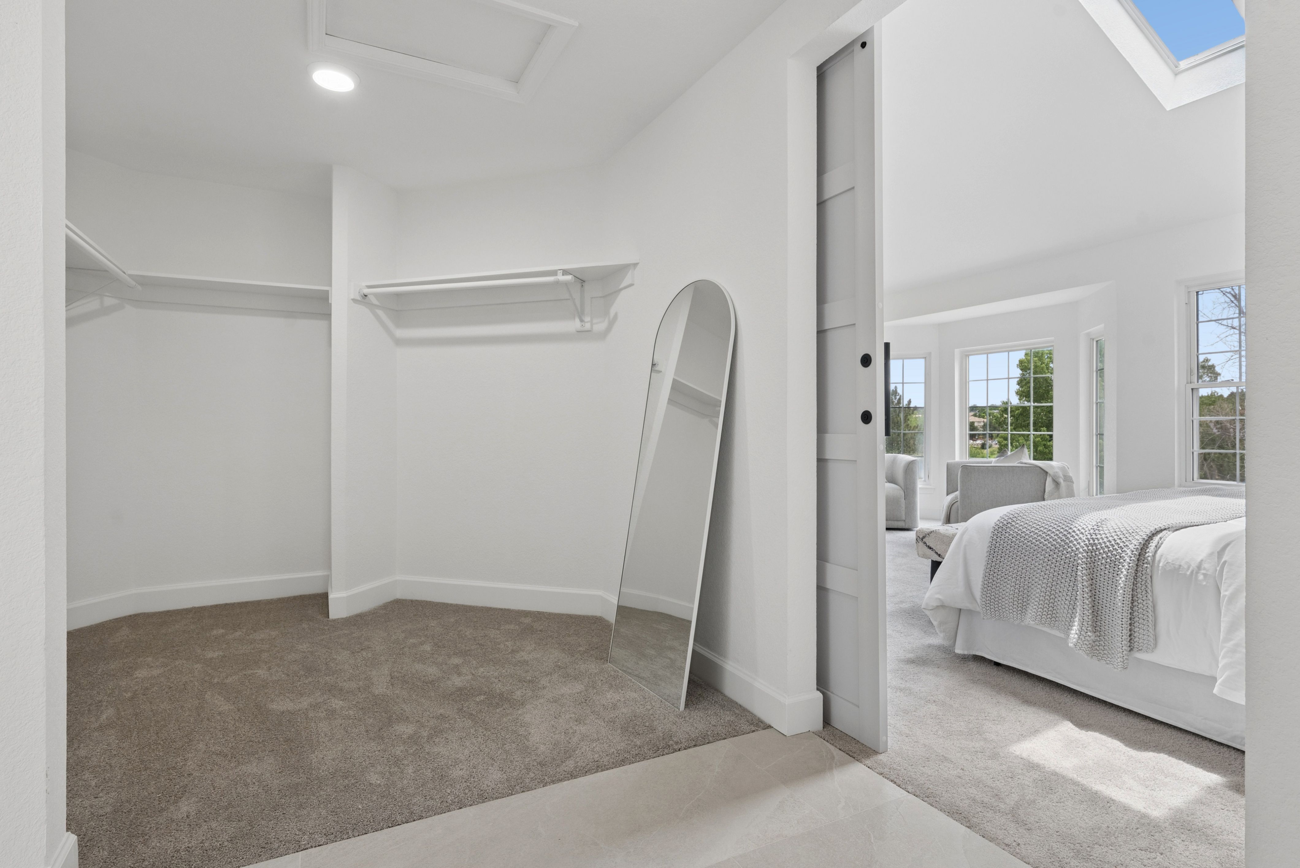  Nestled on a cul-de-sac in the sought-after Piney Creek neighborhood, - 物件實景