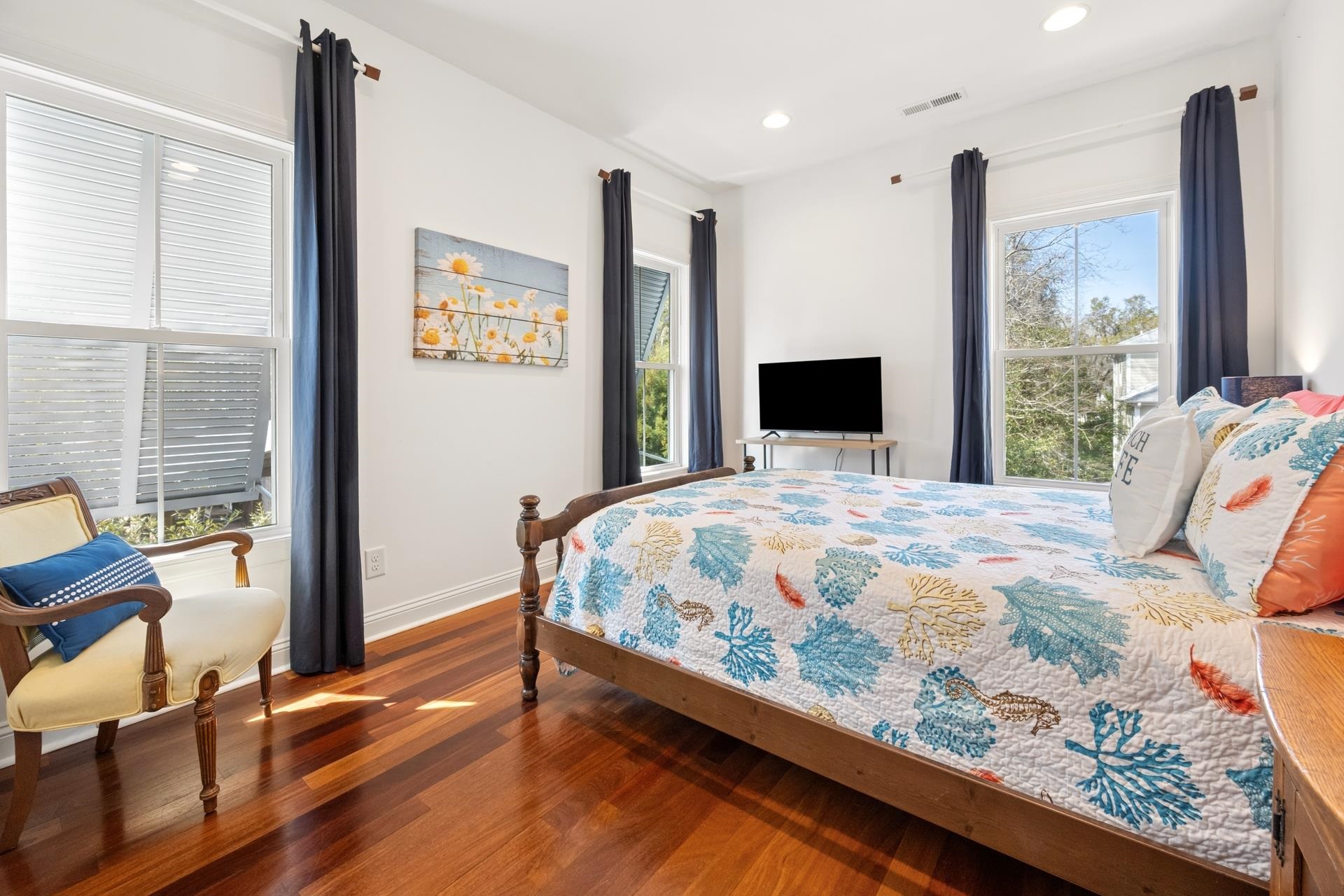  231 Watson Way - 物件實景