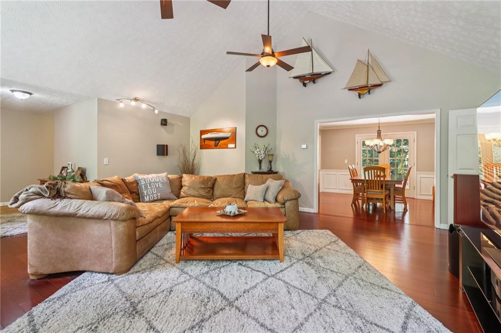 Flowery Branch, Georgia, 30542, United States, 4 Bedrooms Bedrooms, ,3 BathroomsBathrooms,Residential,For Sale,1923417