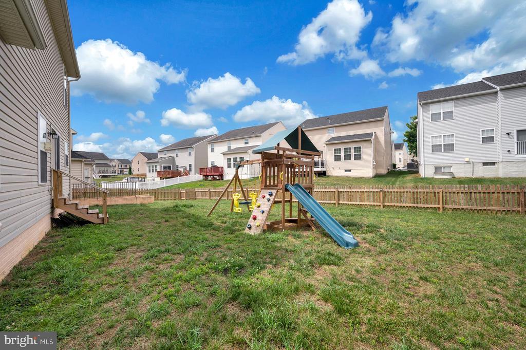 Fredericksburg, Virginia, 22407, United States, 4 Bedrooms Bedrooms, ,4 BathroomsBathrooms,Residential,For Sale,2049321