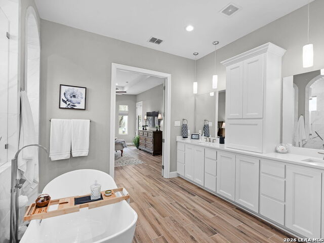 New Braunfels, Texas, 78132, United States, 4 Bedrooms Bedrooms, ,4 BathroomsBathrooms,Residential,For Sale,2024421