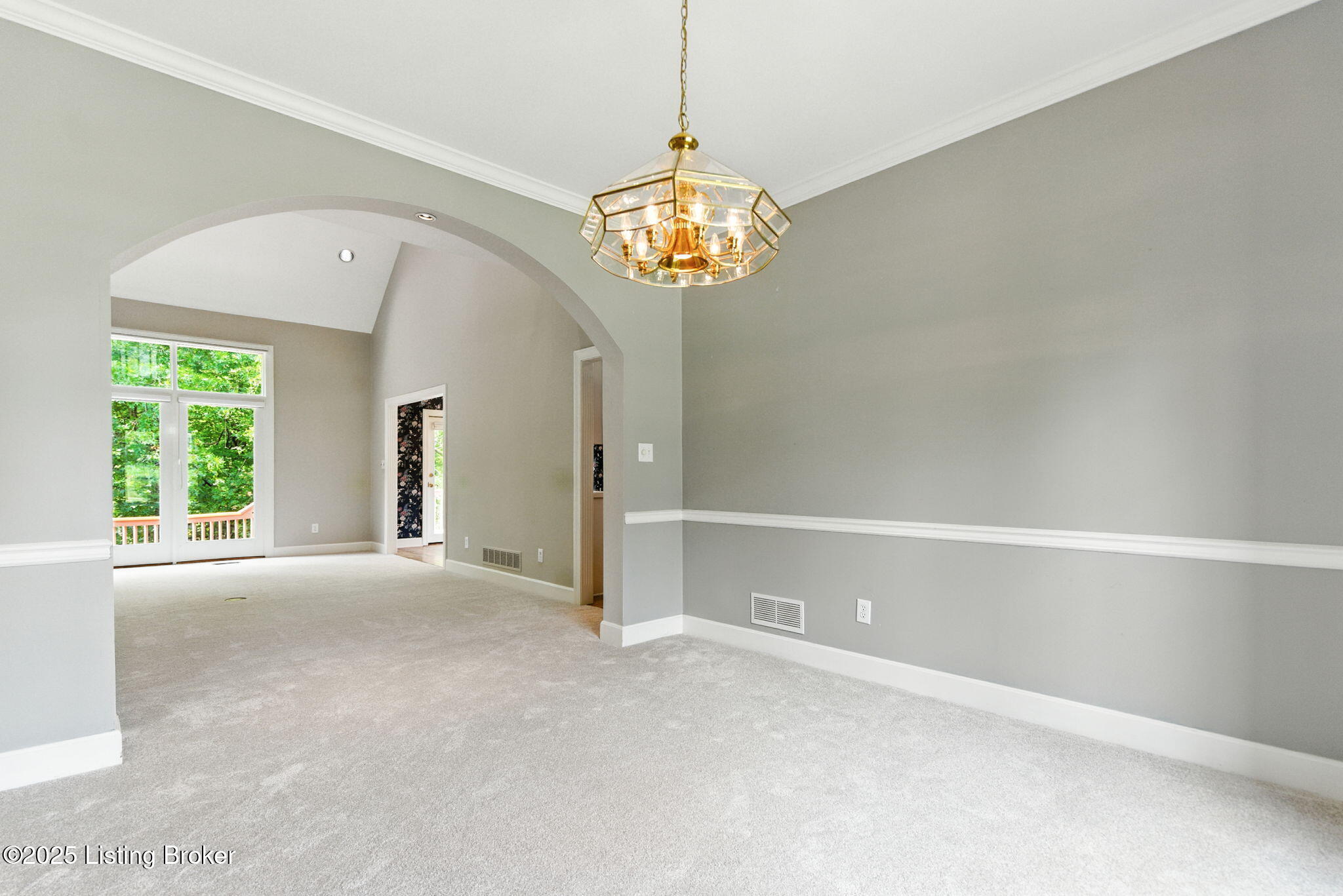 Prospect, Kentucky, 40059, United States, 4 Bedrooms Bedrooms, ,4 BathroomsBathrooms,Residential,For Sale,1941807