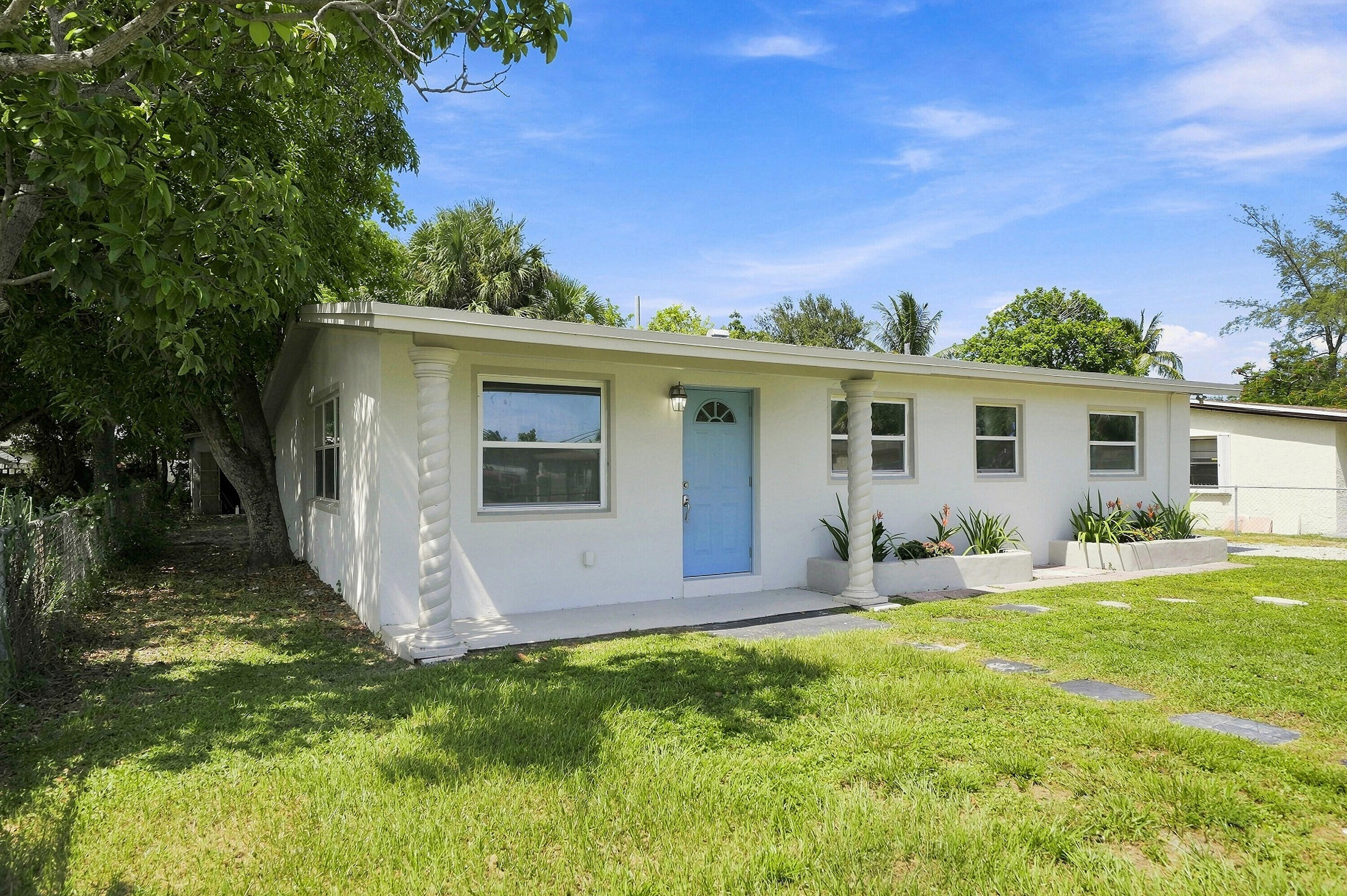 15th Ct, Fort Lauderdale, FL 33311