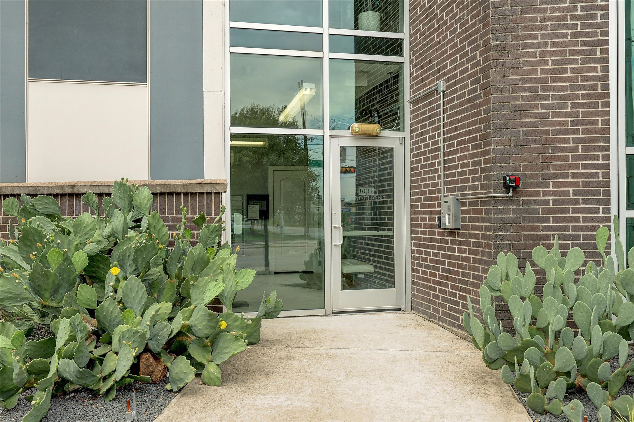  1011 Studemont Street #102 - 物件實景