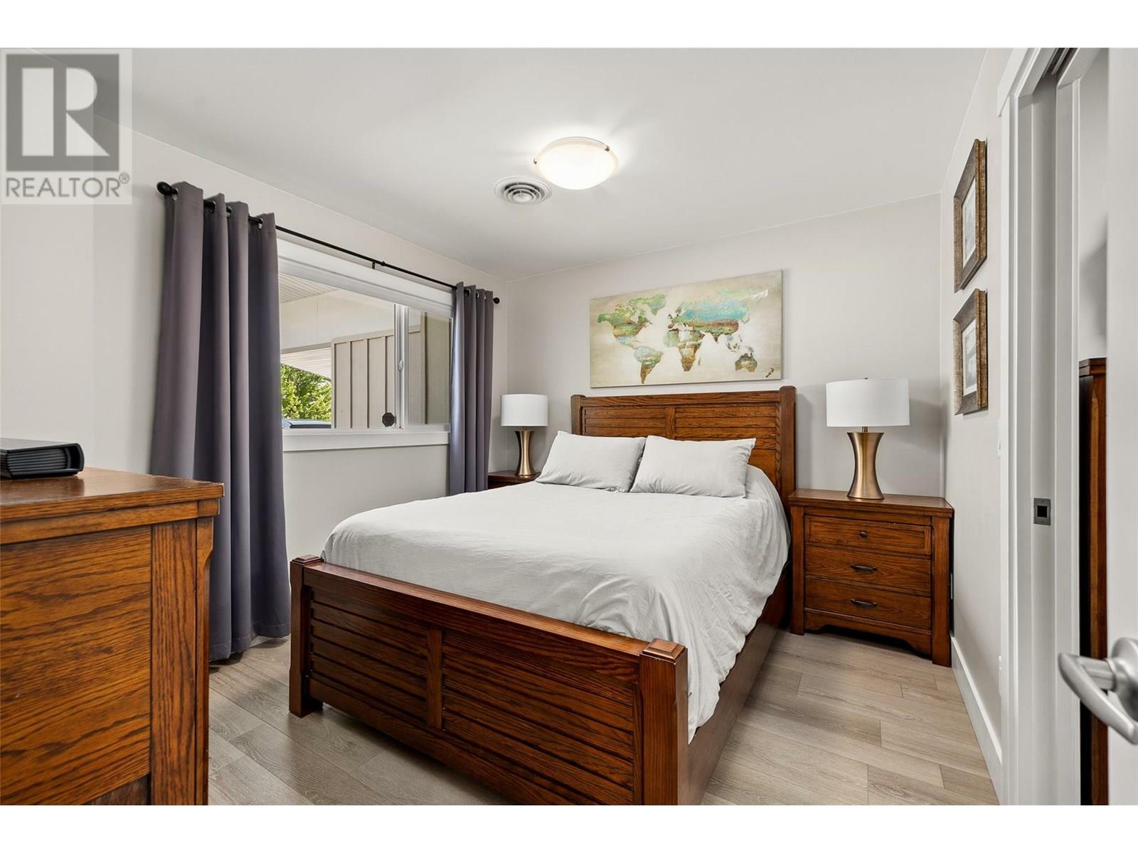 KELOWNA, British Columbia, V1Y 1N1, CA, 2 Bedrooms Bedrooms, ,1 BathroomBathrooms,Residential,For Sale,1859956