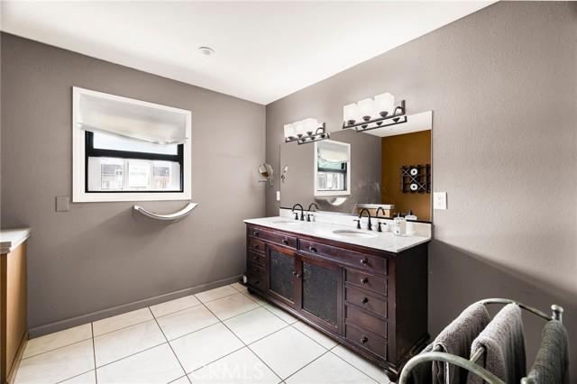 Orland, California, 95963, United States, 3 Bedrooms Bedrooms, ,2 BathroomsBathrooms,Residential,For Sale,1982777