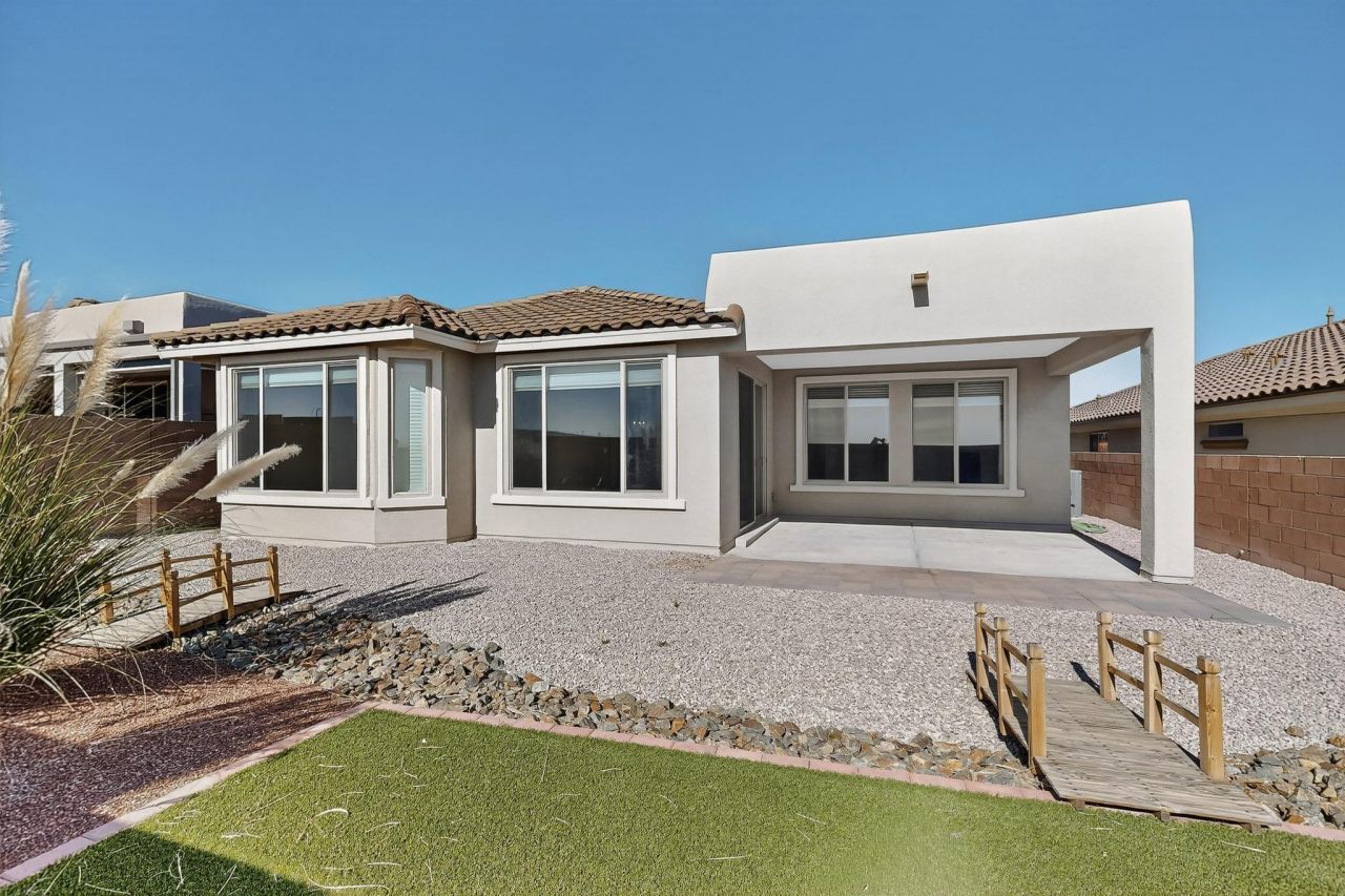 Albuquerque, New Mexico, 87120, United States, 3 Bedrooms Bedrooms, ,2 BathroomsBathrooms,Residential,For Sale,1996094