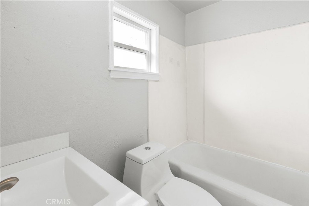 San Bernardino, California, 92410, United States, 3 Bedrooms Bedrooms, ,1 BathroomBathrooms,Residential,For Sale,2009258