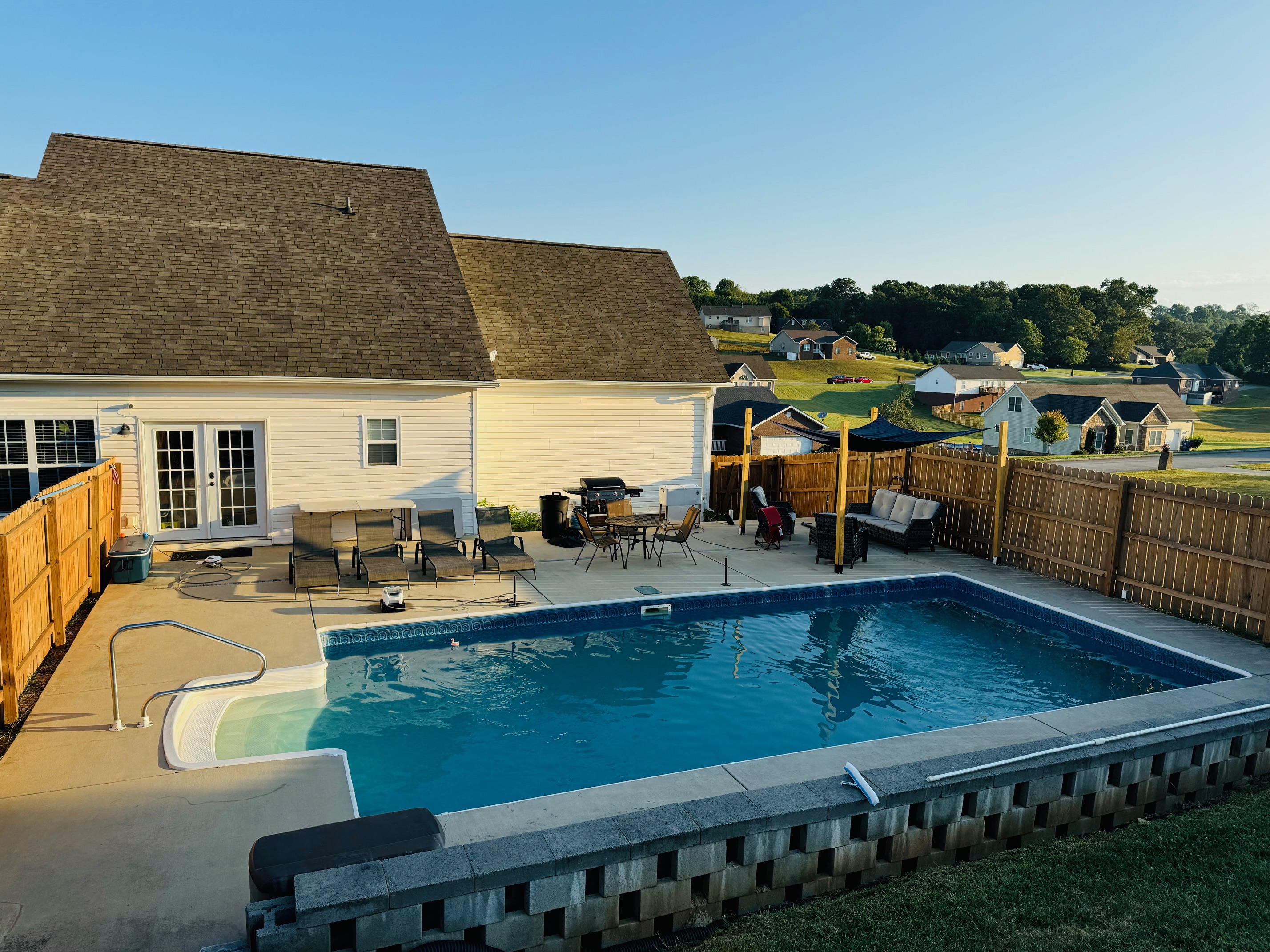 Friendsville, Tennessee, 37737, United States, 3 Bedrooms Bedrooms, ,4 BathroomsBathrooms,Residential,For Sale,1962671