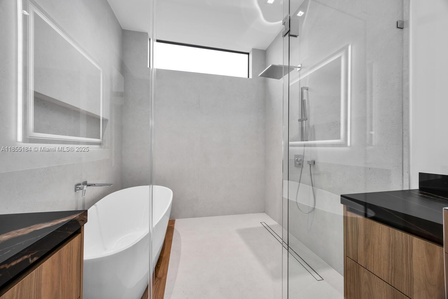 Miami, Florida, 33134, United States, 5 Bedrooms Bedrooms, ,6 BathroomsBathrooms,Residential,For Sale,1934506