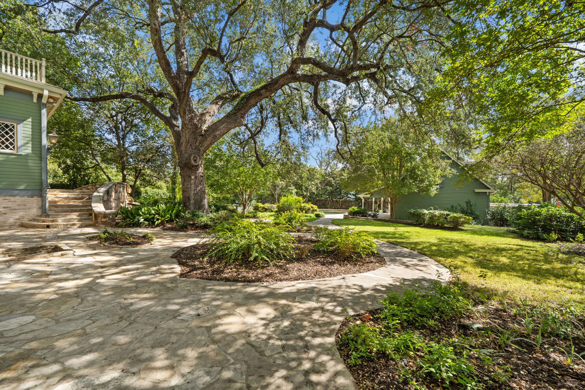 San Marcos, Texas, 78666, United States, 3 Bedrooms Bedrooms, ,4 BathroomsBathrooms,Residential,For Sale,1981922