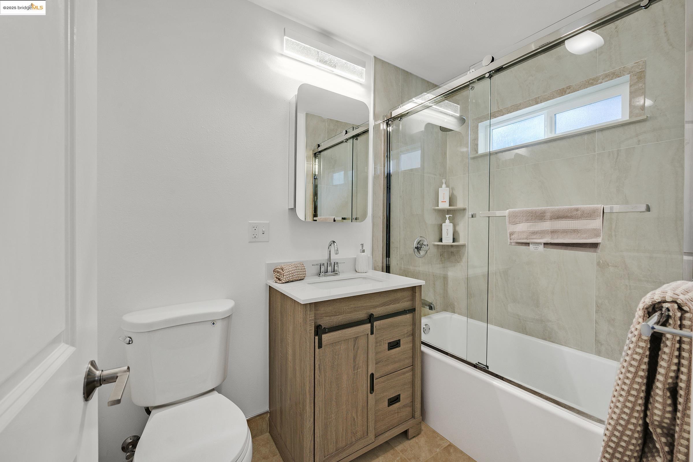 El Sobrante, California, 94803, United States, 4 Bedrooms Bedrooms, ,3 BathroomsBathrooms,Residential,For Sale,1986532