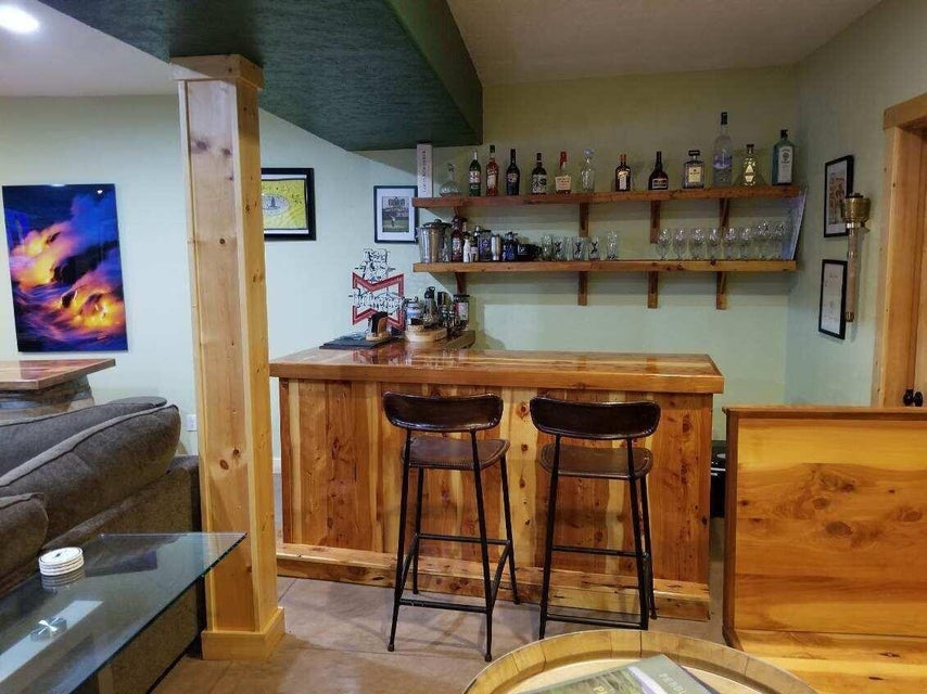 KLAMATH FALLS, Oregon, 97601, United States, 3 Bedrooms Bedrooms, ,3 BathroomsBathrooms,Residential,For Sale,1973852