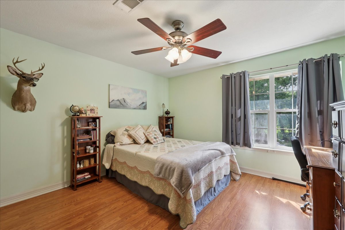 Kountze, Texas, 77625, United States, 5 Bedrooms Bedrooms, ,4 BathroomsBathrooms,Residential,For Sale,1903707