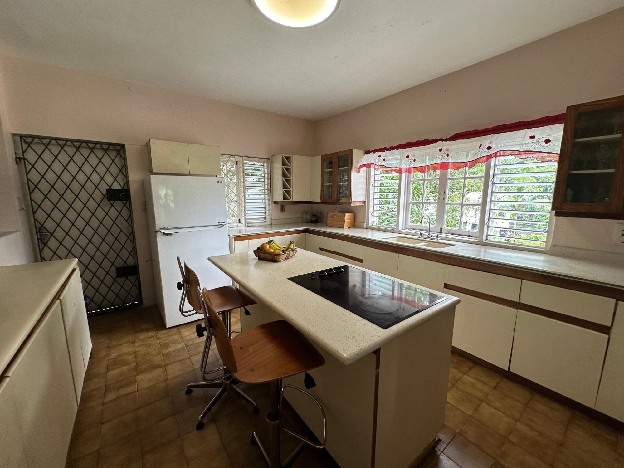 Kingston & St. Andrew, JM, 3 Bedrooms Bedrooms, ,4 BathroomsBathrooms,Residential,For Sale,1873987