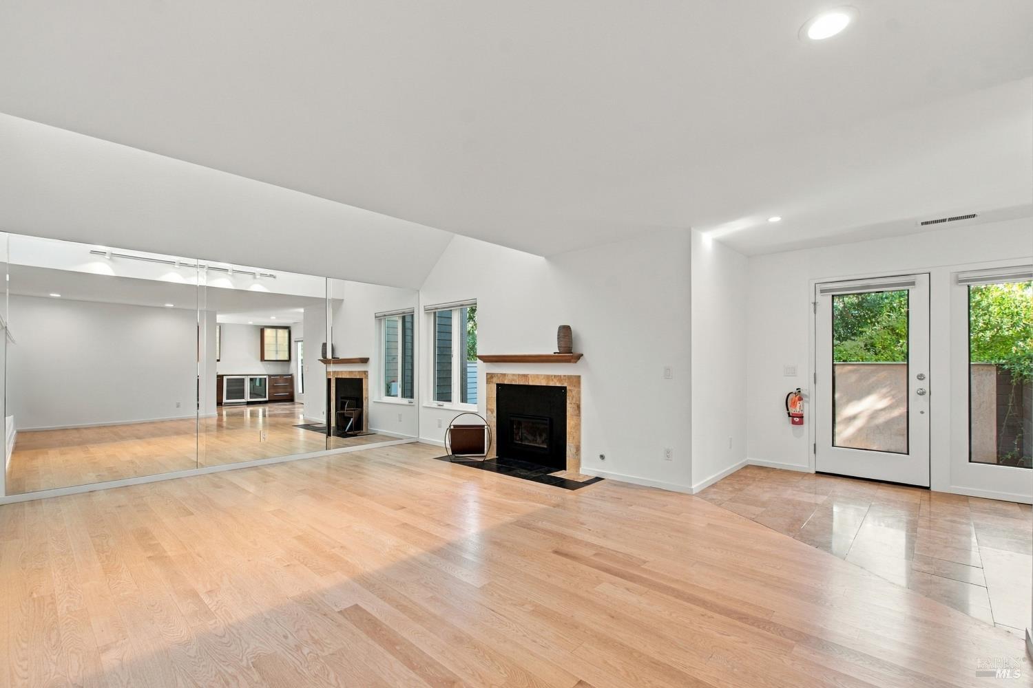 Voorhees Cir, Saint Helena, CA 94574 #1
