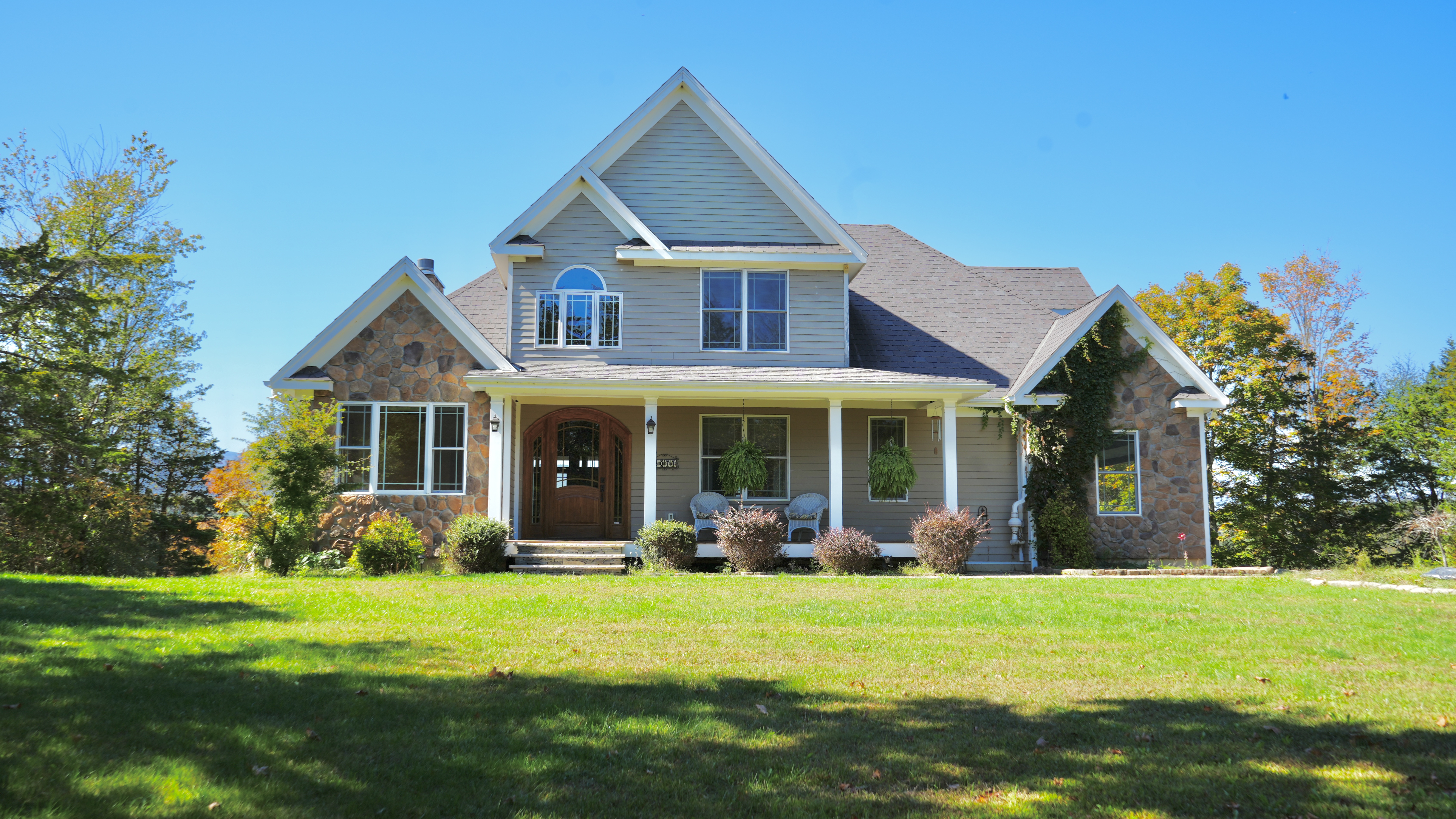 Catskill, New York, 12414, United States, 4 Bedrooms Bedrooms, ,3 BathroomsBathrooms,Residential,For Sale,1977487