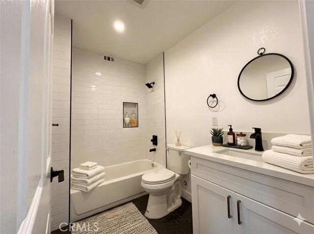 LA, California, 90008, United States, ,Residential,For Sale,2023707