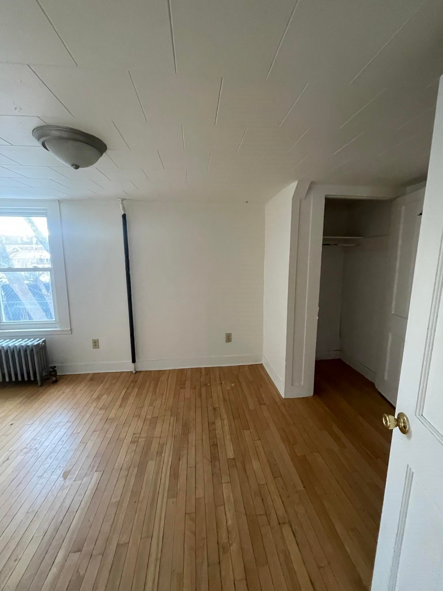 Burlington, Vermont, 05401, United States, 15 Bedrooms Bedrooms, ,3 BathroomsBathrooms,Residential,For Sale,1898966