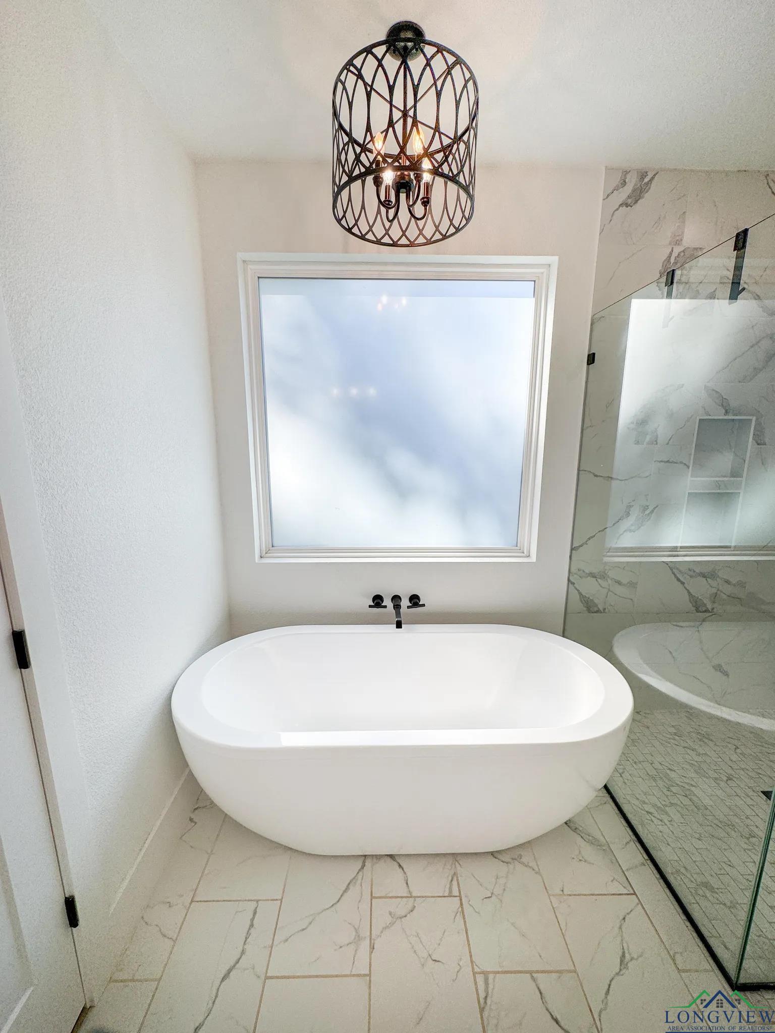 Texarkana, Texas, 75503, United States, 4 Bedrooms Bedrooms, ,4 BathroomsBathrooms,Residential,For Sale,1980394