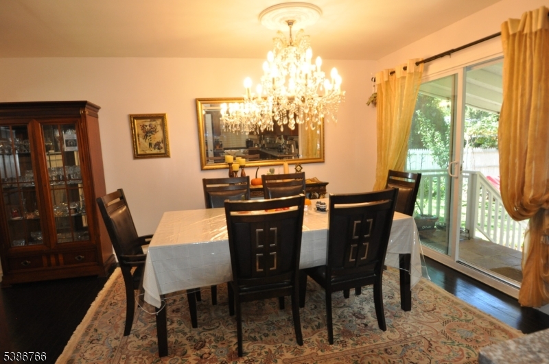 Burlington, Springfield Township`, New Jersey, 07081, United States, 4 Bedrooms Bedrooms, ,3 BathroomsBathrooms,Residential,For Sale,1979460