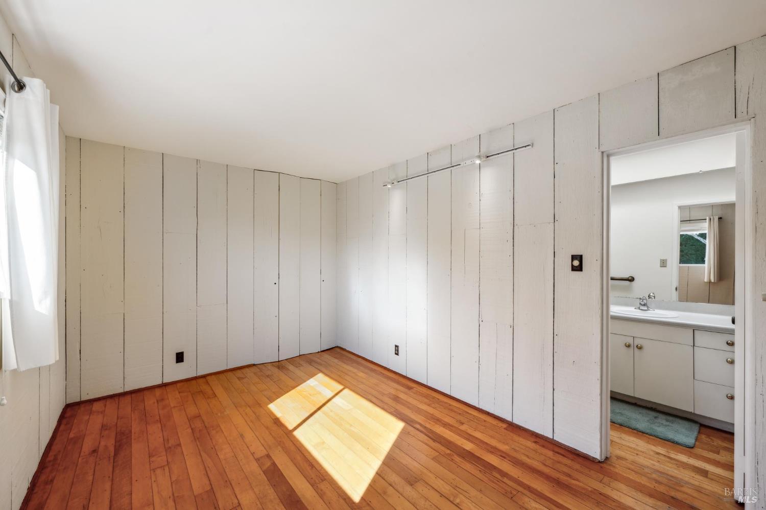 Bolinas, California, 94924, United States, 3 Bedrooms Bedrooms, ,2 BathroomsBathrooms,Residential,For Sale,2003104