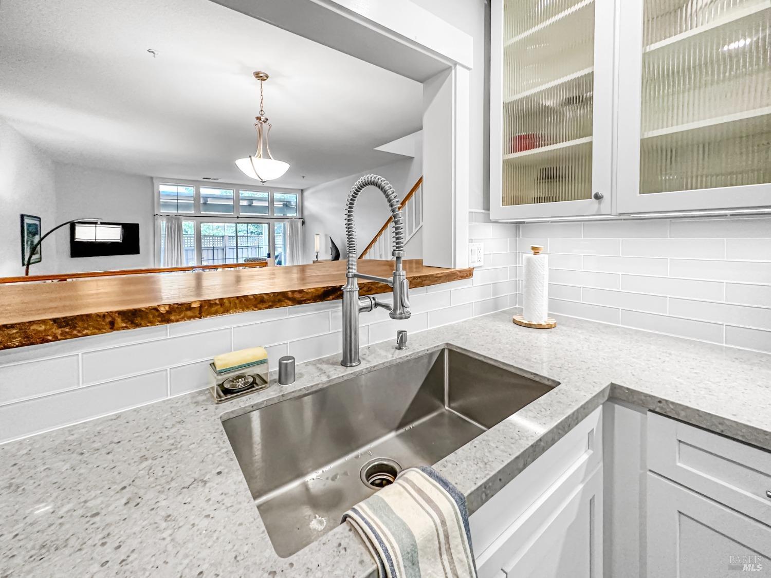 Napa, California, 94558, United States, 2 Bedrooms Bedrooms, ,3 BathroomsBathrooms,Residential,For Sale,1950858