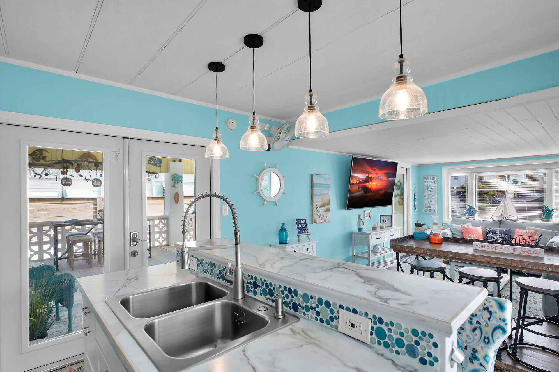 MARATHON, Florida, 33050, United States, 2 Bedrooms Bedrooms, ,2 BathroomsBathrooms,Residential,For Sale,1903685