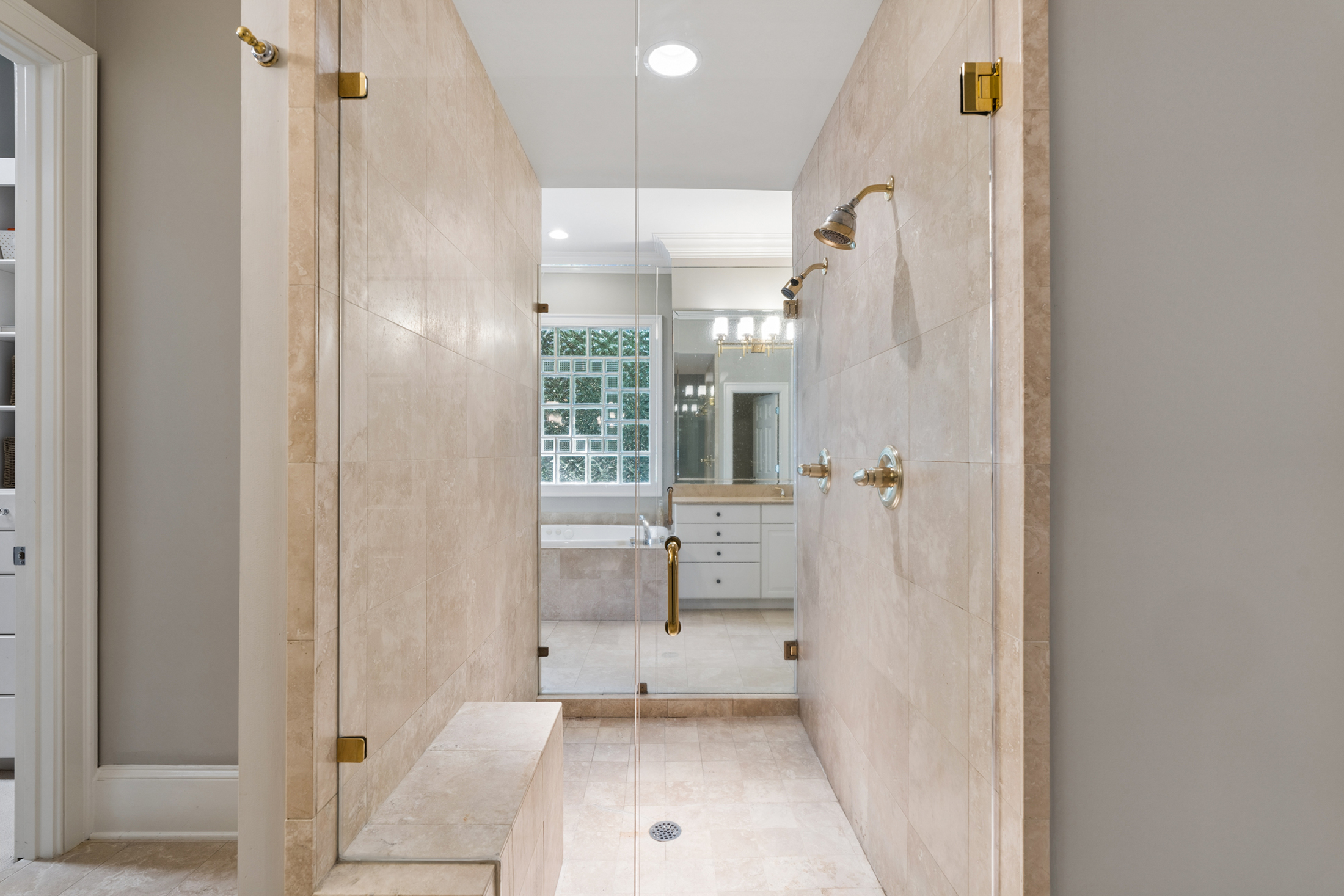  Private, Thoughtfully Renovated Sandy Springs Estate - 物件實景