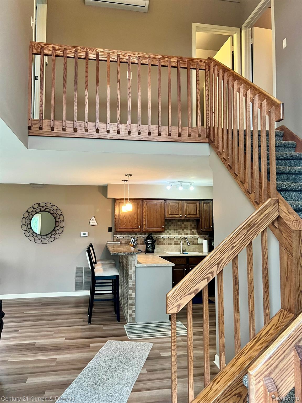 Jackson, Michigan, 49201, United States, 3 Bedrooms Bedrooms, ,3 BathroomsBathrooms,Residential,For Sale,1981223