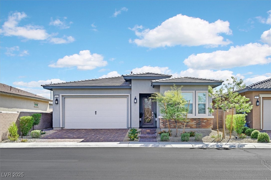 Henderson, Nevada, 89011, United States, 3 Bedrooms Bedrooms, ,2 BathroomsBathrooms,Residential,For Sale,1972737