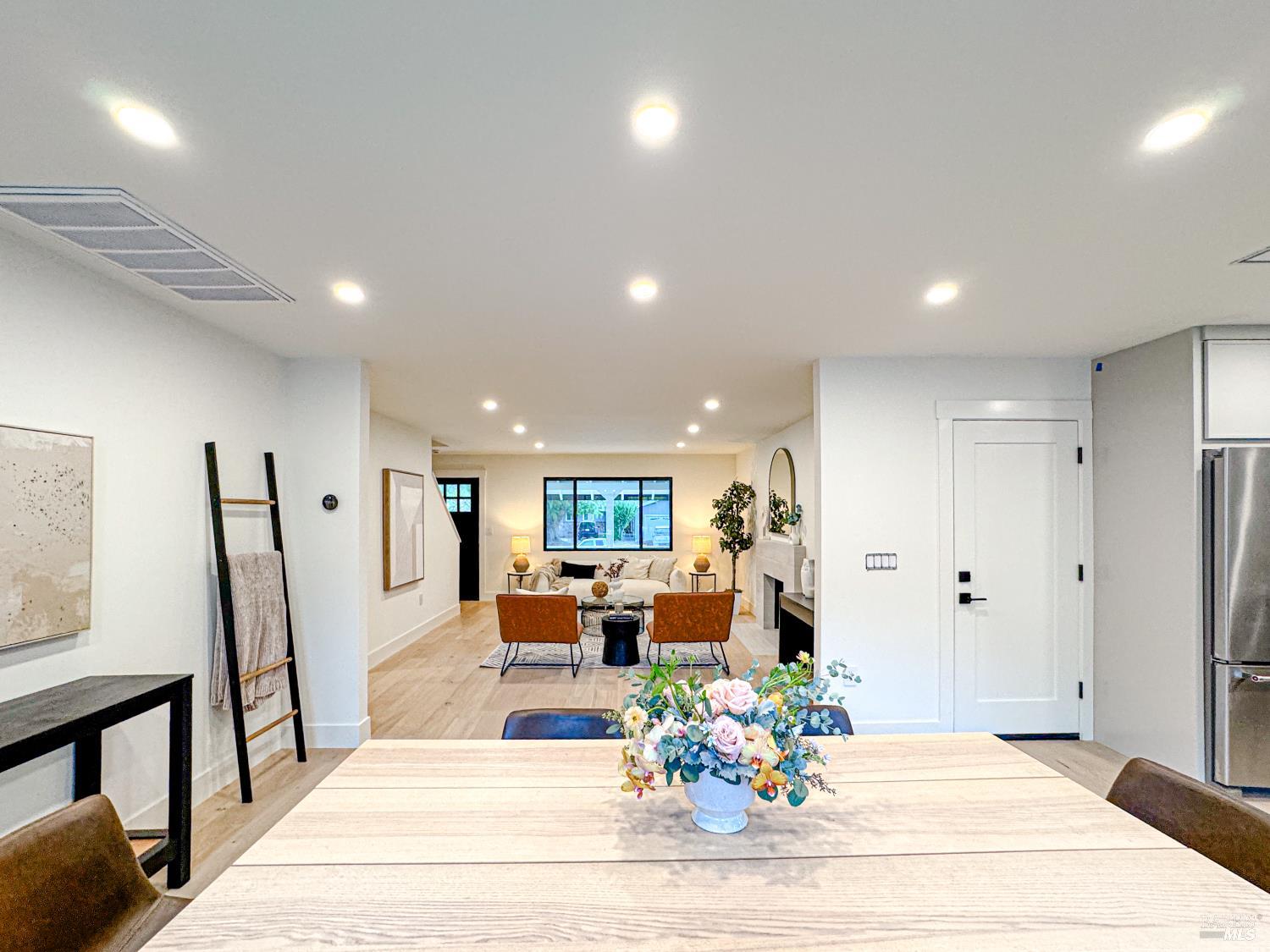 San Rafael, California, 94903, United States, 4 Bedrooms Bedrooms, ,3 BathroomsBathrooms,Residential,For Sale,1992901