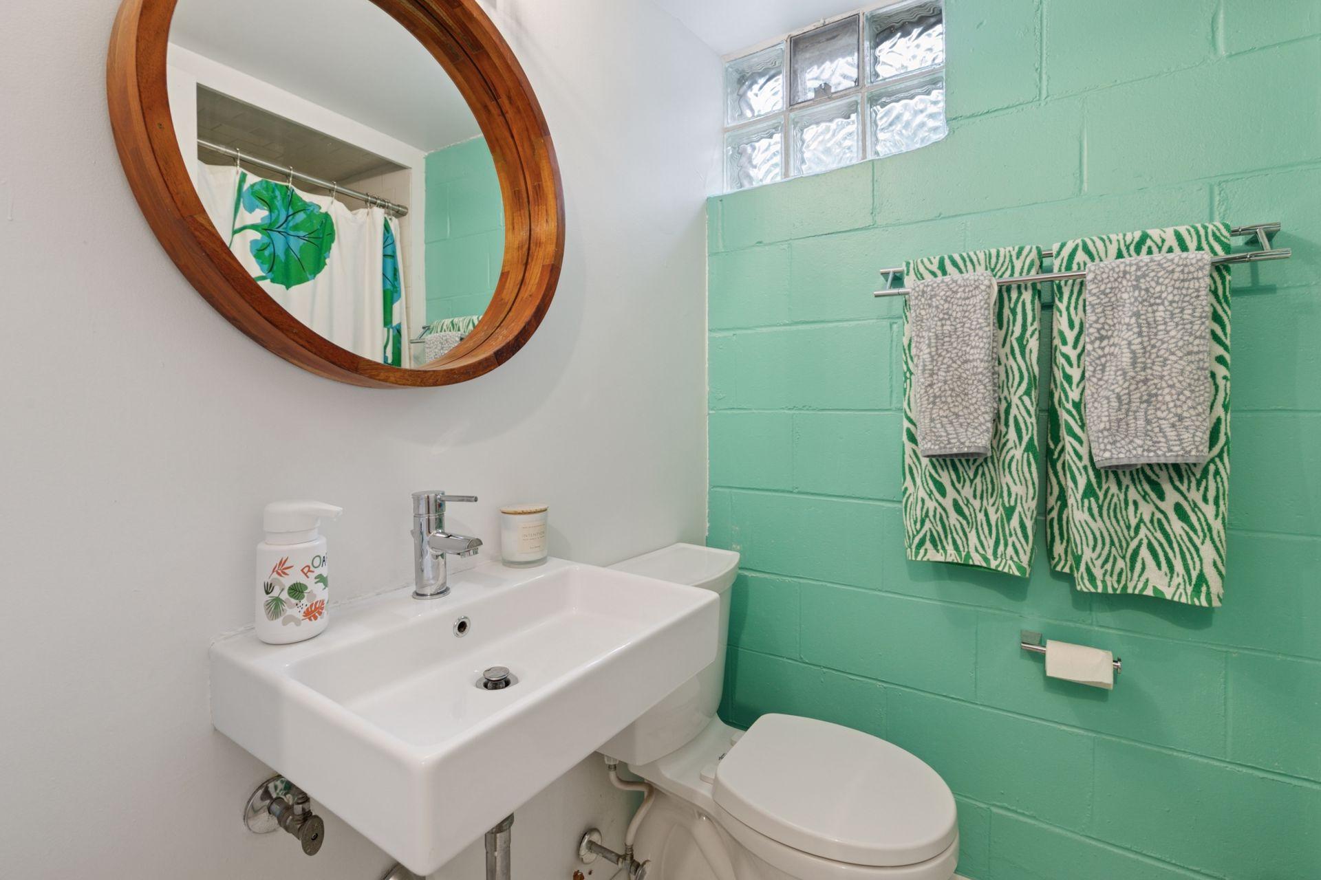 Saint Paul, Minnesota, 55108, United States, 3 Bedrooms Bedrooms, ,1 BathroomBathrooms,Residential,For Sale,1934212