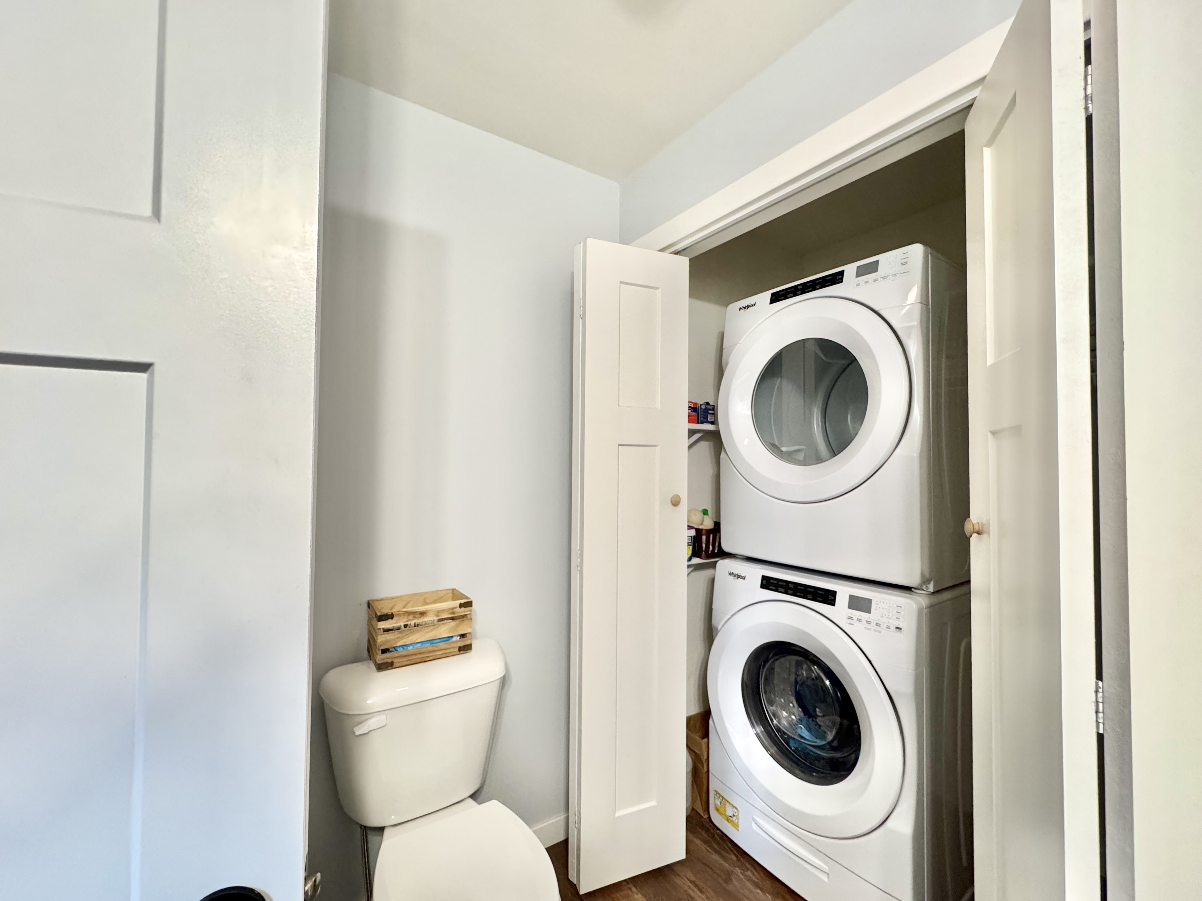 Athens, New York, 12015, United States, 3 Bedrooms Bedrooms, ,3 BathroomsBathrooms,Residential,For Sale,1995415