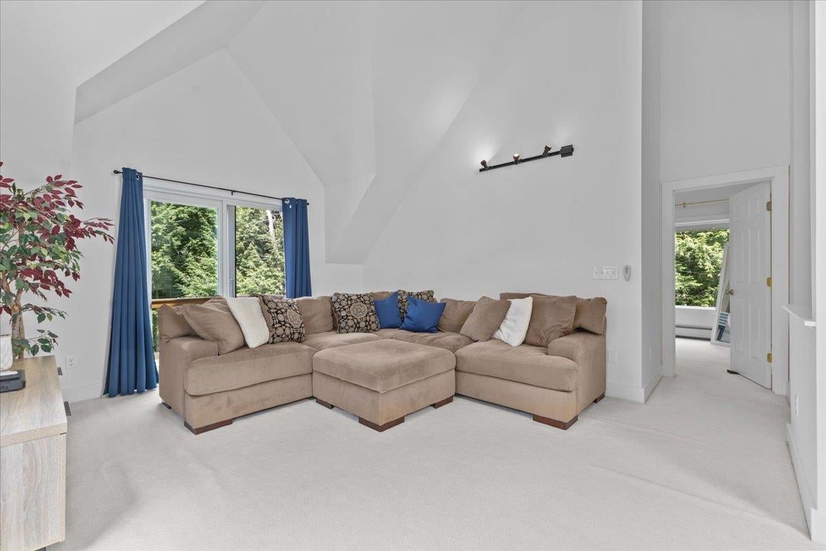 Stowe, Vermont, 05672, United States, 2 Bedrooms Bedrooms, ,1 BathroomBathrooms,Residential,For Sale,1908811